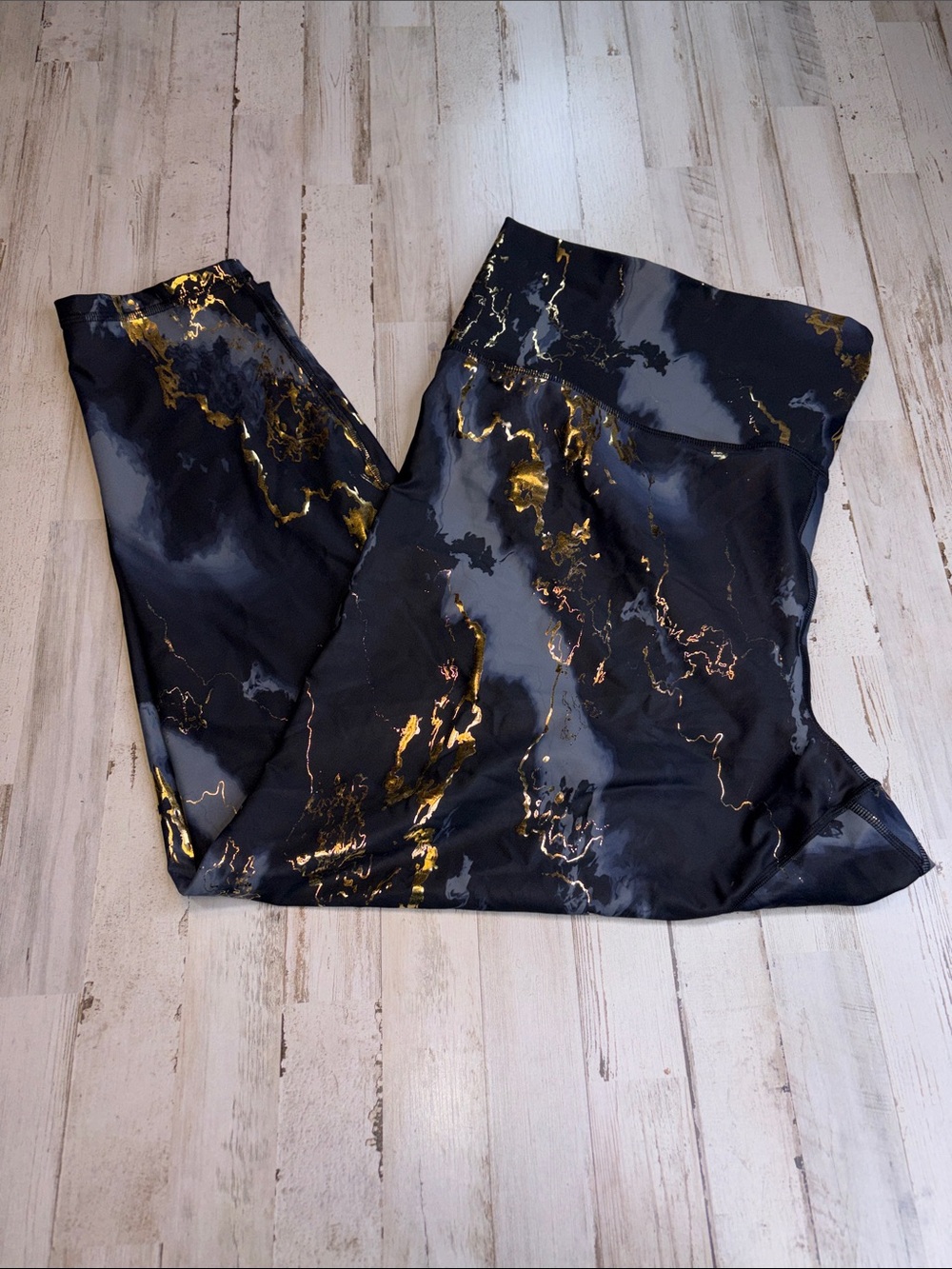 Old Navy Active Powersoft High Rise Leggings with Gold Marble Print Plus Size 4